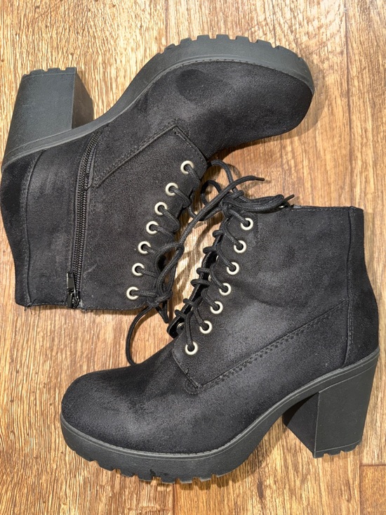 Soda Shoes - Black Lace-Up Chunky Heel Ankle Boots